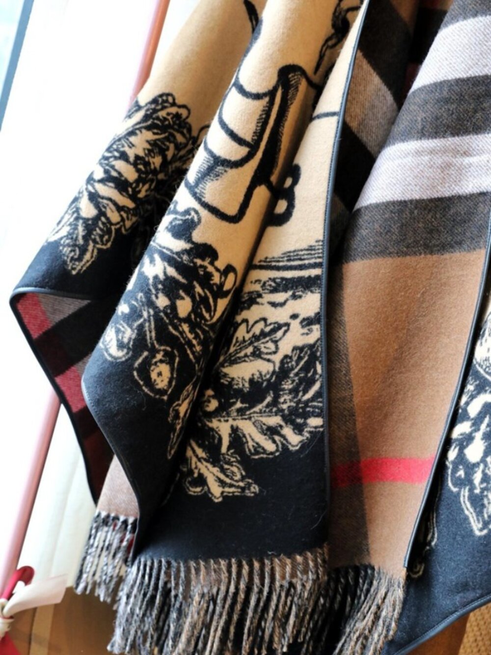 Burberry Knight Print Reversible Cape Shawl - Picture 5 of 9